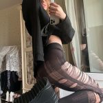 Модель Варя работает в Москве