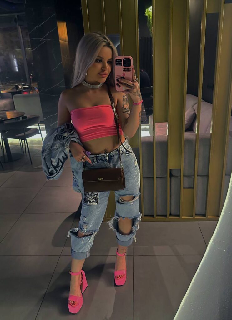 Элитная модель Владлена работает в Москве