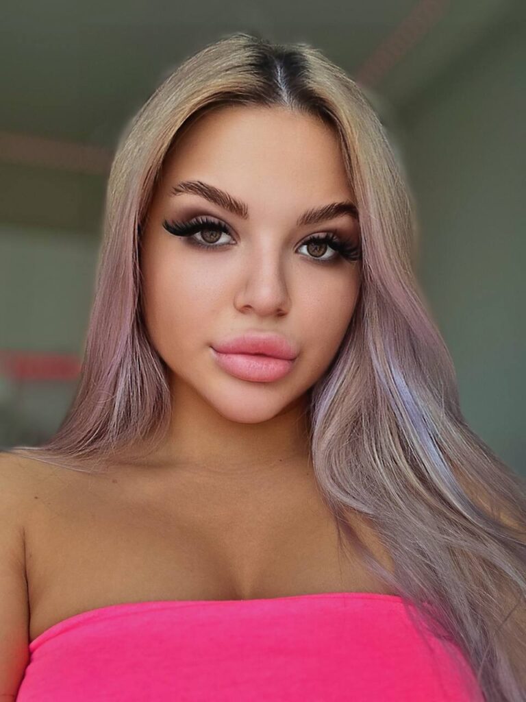 Девушка на час Владлена работает в Москве